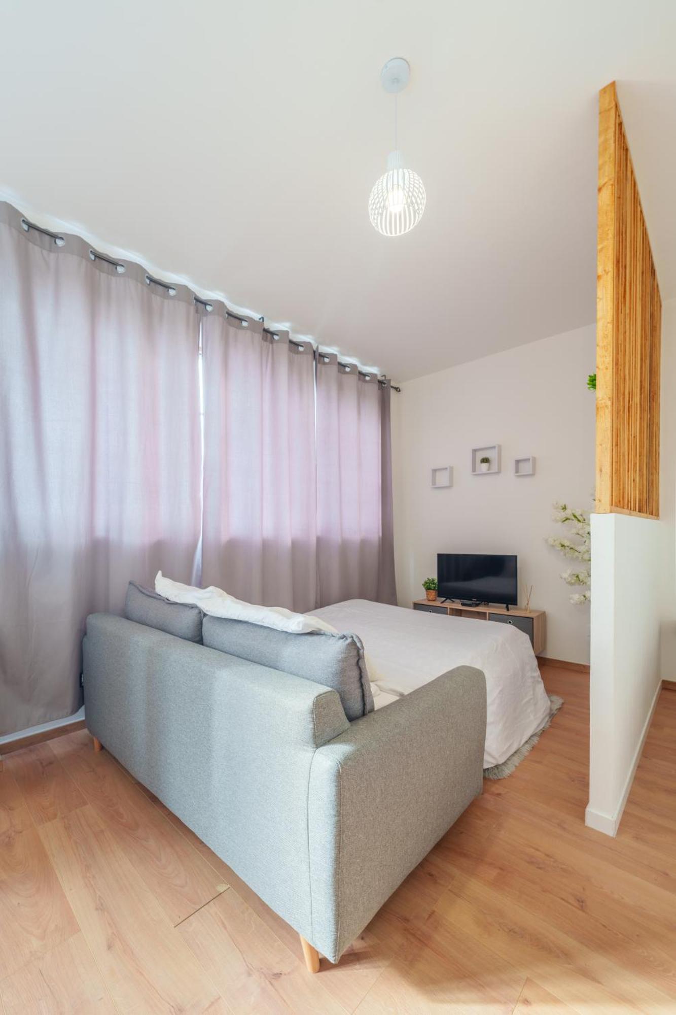 Le Fleur De Cerisier - Zmn Conciergerie Apartment Saint-Quentin  Exterior photo